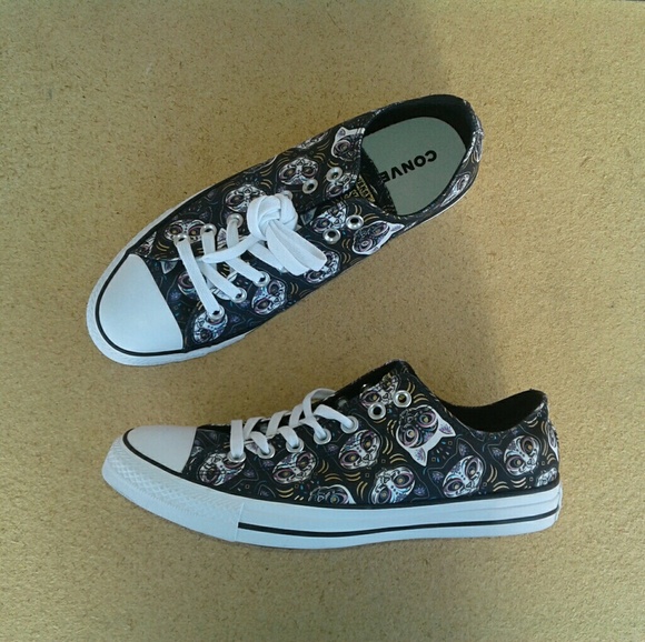 converse sugar skull cats